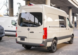 Mercedes-Benz Sprinter Crew Van Standard Roof 4-Cyl Diesel HO 2500 Standard Roof I4 Diesel HO 144" RWD 2026