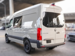 Mercedes-Benz Sprinter Crew Van Standard Roof 4-Cyl Diesel HO 2500 Standard Roof I4 Diesel HO 144" RWD 2026