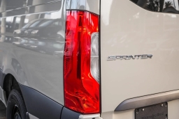 Mercedes-Benz Sprinter Crew Van Standard Roof 4-Cyl Diesel HO 2500 Standard Roof I4 Diesel HO 144" RWD 2026