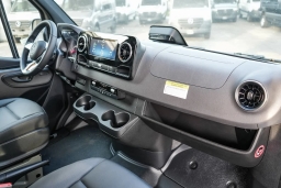 Mercedes-Benz Sprinter Crew Van Standard Roof 4-Cyl Diesel HO 2500 Standard Roof I4 Diesel HO 144" RWD 2026