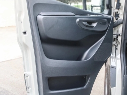 Mercedes-Benz Sprinter Crew Van Standard Roof 4-Cyl Diesel HO 2500 Standard Roof I4 Diesel HO 144" RWD 2024