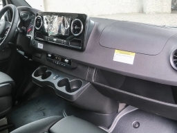 Mercedes-Benz Sprinter Crew Van Standard Roof 4-Cyl Diesel HO 2500 Standard Roof I4 Diesel HO 144" RWD 2024