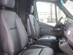 Mercedes-Benz Sprinter Crew Van Standard Roof 4-Cyl Diesel HO 2500 Standard Roof I4 Diesel HO 144" RWD 2024