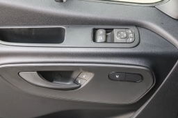 Mercedes-Benz Sprinter Crew Van Standard Roof 4-Cyl Diesel HO 2500 Standard Roof I4 Diesel HO 144" RWD 2024