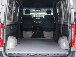 Mercedes-Benz Sprinter Crew Van Standard Roof 4-Cyl Diesel HO 2500 Standard Roof I4 Diesel HO 144" RWD 2024