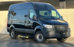 Mercedes-Benz Sprinter Crew Van Standard Roof 4-Cyl Diesel HO 2500 Standard Roof I4 Diesel HO 144" RWD 2025