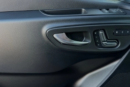 Mercedes-Benz Sprinter Crew Van Standard Roof 4-Cyl Diesel HO 2500 Standard Roof I4 Diesel HO 144" RWD 2025