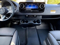 Mercedes-Benz Sprinter Crew Van Standard Roof 4-Cyl Diesel HO 2500 Standard Roof I4 Diesel HO 144" RWD 2026