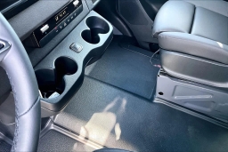 Mercedes-Benz Sprinter Crew Van Standard Roof 4-Cyl Diesel HO 2500 Standard Roof I4 Diesel HO 144" RWD 2026