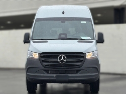 Mercedes-Benz Sprinter Crew Van Standard Roof 4-Cyl Diesel HO 2500 Standard Roof I4 Diesel HO 144" RWD 2026