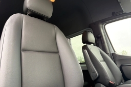 Mercedes-Benz Sprinter Crew Van Standard Roof 4-Cyl Diesel HO 2500 Standard Roof I4 Diesel HO 144" RWD 2026