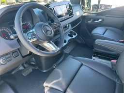 Mercedes-Benz Sprinter Crew Van Standard Roof 4-Cyl Diesel HO 2500 Standard Roof I4 Diesel HO 144" AWD 2026