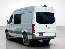 Mercedes-Benz Sprinter Crew Van Standard Roof 4-Cyl Diesel HO 2500 Standard Roof I4 Diesel HO 144" AWD 2026