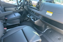 Mercedes-Benz Sprinter Crew Van Standard Roof 4-Cyl Diesel HO 2500 Standard Roof I4 Diesel HO 144" AWD 2026