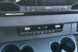 Mercedes-Benz Sprinter Crew Van Standard Roof 4-Cyl Diesel HO 2500 Standard Roof I4 Diesel HO 144" AWD 2026