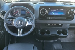 Mercedes-Benz Sprinter Crew Van Standard Roof 4-Cyl Diesel HO 2500 Standard Roof I4 Diesel HO 144" AWD 2026