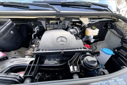 Mercedes-Benz Sprinter Crew Van Standard Roof 4-Cyl Diesel HO 2500 Standard Roof I4 Diesel HO 144" AWD 2026