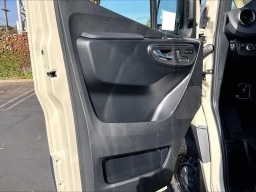 Mercedes-Benz Sprinter Crew Van Standard Roof 4-Cyl Diesel HO 2500 Standard Roof I4 Diesel HO 144" AWD 2026