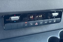 Mercedes-Benz Sprinter Crew Van Standard Roof 4-Cyl Diesel HO 2500 Standard Roof I4 Diesel HO 144" AWD 2025