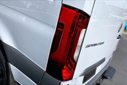 Mercedes-Benz Sprinter Crew Van Standard Roof 4-Cyl Diesel HO 2500 Standard Roof I4 Diesel HO 144" AWD 2026