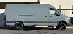 Mercedes-Benz Sprinter Crew Van High Roof 4-Cyl Diesel HO 2500 High Roof I4 Diesel HO 170" AWD 2026