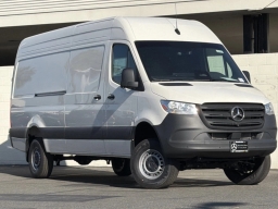 Mercedes-Benz Sprinter Crew Van High Roof 4-Cyl Diesel HO 2500 High Roof I4 Diesel HO 170" AWD 2026