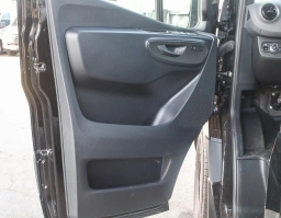 Mercedes-Benz Sprinter Cargo Van High Roof 4-Cyl Diesel HO 2500 High Roof I4 Diesel HO 170" Extended RWD 2025