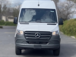 Mercedes-Benz Sprinter Cargo Van Standard Roof 4-Cyl Diesel 2500 Standard Roof I4 Diesel 144" RWD 2025