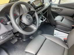 Mercedes-Benz Sprinter Cargo Van Standard Roof 4-Cyl Diesel 2500 Standard Roof I4 Diesel 144" RWD 2025