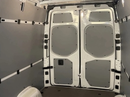 Mercedes-Benz Sprinter Cargo Van Standard Roof 4-Cyl Diesel 2500 Standard Roof I4 Diesel 144" RWD 2025