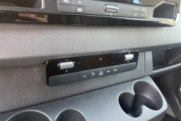 Mercedes-Benz Sprinter Cargo Van Standard Roof 4-Cyl Diesel 2500 Standard Roof I4 Diesel 144" RWD 2025