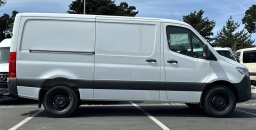 Mercedes-Benz Sprinter Cargo Van Standard Roof 4-Cyl Diesel 2500 Standard Roof I4 Diesel 144" RWD 2026