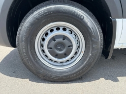 Mercedes-Benz Sprinter Cargo Van Standard Roof 4-Cyl Diesel 2500 Standard Roof I4 Diesel 144" RWD 2025