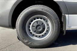 Mercedes-Benz Sprinter Cargo Van Standard Roof 4-Cyl Diesel 2500 Standard Roof I4 Diesel 144" RWD 2025