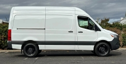 Mercedes-Benz Sprinter Crew Van Standard Roof 4-Cyl Diesel 2500 Standard Roof I4 Diesel 144" RWD 2026