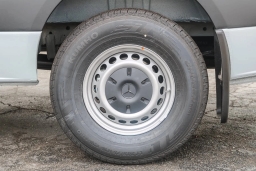 Mercedes-Benz Sprinter Cargo Van Standard Roof 4-Cyl Diesel 2500 Standard Roof I4 Diesel 144" RWD 2025