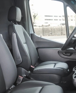 Mercedes-Benz Sprinter Cargo Van Standard Roof 4-Cyl Diesel 2500 Standard Roof I4 Diesel 144" RWD 2025