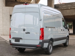 Mercedes-Benz Sprinter Cargo Van Standard Roof 4-Cyl Diesel 2500 Standard Roof I4 Diesel 144" RWD 2025