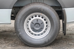 Mercedes-Benz Sprinter Cargo Van Standard Roof 4-Cyl Diesel 2500 Standard Roof I4 Diesel 144" RWD 2025