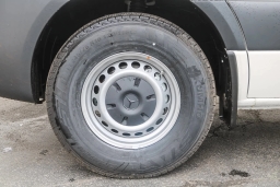 Mercedes-Benz Sprinter Cargo Van Standard Roof 4-Cyl Diesel 2500 Standard Roof I4 Diesel 144" RWD 2025