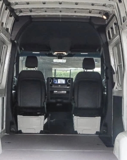 Mercedes-Benz Sprinter Cargo Van Standard Roof 4-Cyl Diesel 2500 Standard Roof I4 Diesel 144" RWD 2025