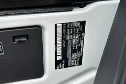 Mercedes-Benz Sprinter Crew Van Standard Roof 4-Cyl Diesel 2500 Standard Roof I4 Diesel 144" RWD 2026