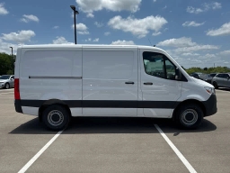 Mercedes-Benz Sprinter Cargo Van Standard Roof 4-Cyl Diesel 2500 Standard Roof I4 Diesel 144" RWD 2025