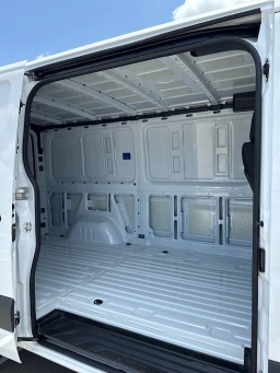 Mercedes-Benz Sprinter Cargo Van Standard Roof 4-Cyl Diesel 2500 Standard Roof I4 Diesel 144" RWD 2025