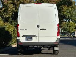Mercedes-Benz Sprinter Crew Van Standard Roof 4-Cyl Diesel 2500 Standard Roof I4 Diesel 144" RWD 2026