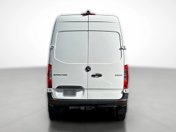 Mercedes-Benz Sprinter Crew Van Standard Roof 4-Cyl Diesel 2500 Standard Roof I4 Diesel 144" RWD 2026