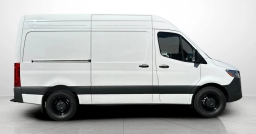 Mercedes-Benz Sprinter Crew Van Standard Roof 4-Cyl Diesel 2500 Standard Roof I4 Diesel 144" RWD 2026