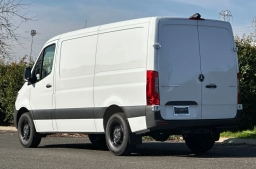 Mercedes-Benz Sprinter Crew Van Standard Roof 4-Cyl Diesel 2500 Standard Roof I4 Diesel 144" RWD 2026
