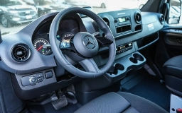 Mercedes-Benz Sprinter Crew Van Standard Roof 4-Cyl Diesel 2500 Standard Roof I4 Diesel 144" RWD 2026