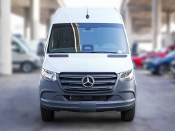 Mercedes-Benz Sprinter Crew Van High Roof 4-Cyl Diesel 2500 High Roof I4 Diesel 170" RWD 2026